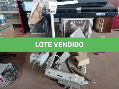 LOTE 547 - 01 CADEIRA DE DENTISTA E EQUIPAMENTOS ODONTOLÓGICOS DIVERSOS. (NO ESTADO) ATENÇÃO! FAZER A VISITAÇÃO ANTES DE ARREMATAR, NÃO SABEMOS SE FUNCIONA. LEILÃO NÃO TEM GARANTIA E NEM DEVOLUÇÃO, SUJEITO A POSSÍVEIS AVARIAS VISÍVEIS/OCULTAS E/OU AUSÊNCIA DE COMPONENTES.