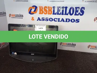 LOTE 422 - 01 ALL IN ONE MARCA ACER. (NO ESTADO) ATENÇÃO! FAZER A VISITAÇÃO ANTES DE ARREMATAR, NÃO SABEMOS SE FUNCIONA. LEILÃO NÃO TEM GARANTIA E NEM DEVOLUÇÃO, SUJEITO A POSSÍVEIS AVARIAS VISÍVEIS/OCULTAS E/OU AUSÊNCIA DE COMPONENTES.
