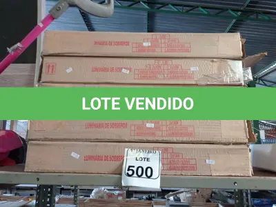 LOTE 500 - 05 LUMINÁRIAS DE EMBUTIR MARCA LUMILUZ. (NO ESTADO) ATENÇÃO! FAZER A VISITAÇÃO ANTES DE ARREMATAR, NÃO SABEMOS SE FUNCIONA. LEILÃO NÃO TEM GARANTIA E NEM DEVOLUÇÃO, SUJEITO A POSSÍVEIS AVARIAS VISÍVEIS/OCULTAS E/OU AUSÊNCIA DE COMPONENTES.