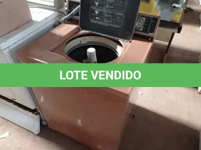LOTE 464 - 01 MÁQUINA DE LAVAR MARCA WHITE WESTING HOUSE. (NO ESTADO) ATENÇÃO! FAZER A VISITAÇÃO ANTES DE ARREMATAR, NÃO SABEMOS SE FUNCIONA. LEILÃO NÃO TEM GARANTIA E NEM DEVOLUÇÃO, SUJEITO A POSSÍVEIS AVARIAS VISÍVEIS/OCULTAS E/OU AUSÊNCIA DE COMPONENTES.