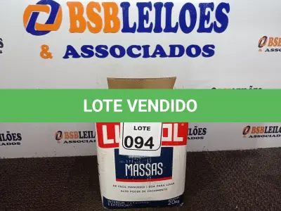 LOTE 094 - 01 CAIXA COM MASSA CORRIDA 20KG. (NO ESTADO) ATENÇÃO! FAZER A VISITAÇÃO ANTES DE ARREMATAR, NÃO SABEMOS SE FUNCIONA. LEILÃO NÃO TEM GARANTIA E NEM DEVOLUÇÃO, SUJEITO A POSSÍVEIS AVARIAS VISÍVEIS/OCULTAS E/OU AUSÊNCIA DE COMPONENTES.