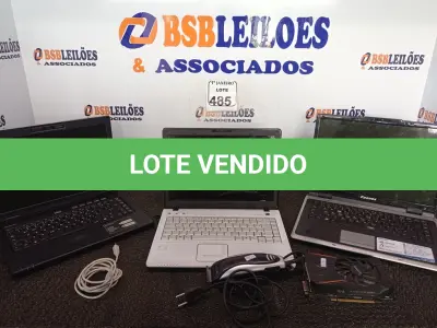LOTE 485 - 01PLACA DE VIDE, 01 MÁQUINA DE CORTAR CABELO E 03 NOTEBOOKS MARCAS E MODELS DIVERSOS. (NO ESTADO) ATENÇÃO! FAZER A VISITAÇÃO ANTES DE ARREMATAR, NÃO SABEMOS SE FUNCIONA. LEILÃO NÃO TEM GARANTIA E NEM DEVOLUÇÃO, SUJEITO A POSSÍVEIS AVARIAS VISÍVEIS/OCULTAS E/OU AUSÊNCIA DE COMPONENTES.