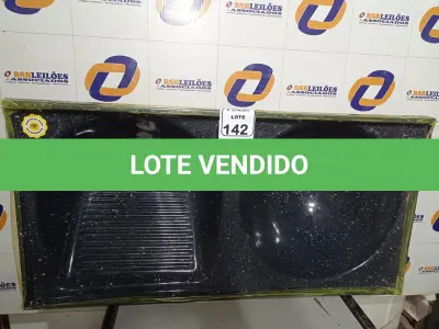 LOTE 142 - 01 TANQUE DE FIBRA 124CM X 62CM. (NO ESTADO) ATENÇÃO! FAZER A VISITAÇÃO ANTES DE ARREMATAR, NÃO SABEMOS SE FUNCIONA. LEILÃO NÃO TEM GARANTIA E NEM DEVOLUÇÃO, SUJEITO A POSSÍVEIS AVARIAS VISÍVEIS/OCULTAS E/OU AUSÊNCIA DE COMPONENTES.