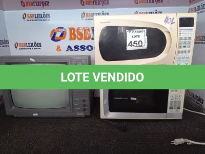 LOTE 450 - 01 TV DE TUBO MARCA PHILCO E 02 MICRO-ONDAS MARCAS CONSUL E PANASONIC S/PRATO. (NO ESTADO) ATENÇÃO! FAZER A VISITAÇÃO ANTES DE ARREMATAR, NÃO SABEMOS SE FUNCIONA. LEILÃO NÃO TEM GARANTIA E NEM DEVOLUÇÃO, SUJEITO A POSSÍVEIS AVARIAS VISÍVEIS/OCULTAS E/OU AUSÊNCIA DE COMPONENTES.
