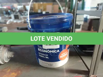 LOTE 494 - 01 GALÃO DE TINTA PARA INTERIOR QUALITEX 18L RENDE ATÉ 300M. (NO ESTADO) ATENÇÃO! FAZER A VISITAÇÃO ANTES DE ARREMATAR, NÃO SABEMOS SE FUNCIONA. LEILÃO NÃO TEM GARANTIA E NEM DEVOLUÇÃO, SUJEITO A POSSÍVEIS AVARIAS VISÍVEIS/OCULTAS E/OU AUSÊNCIA DE COMPONENTES.