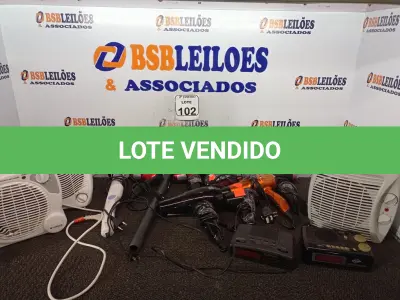 LOTE 102 - 03 AQUECEDORES MARCAS E MODELOS DIVERSOS. (NO ESTADO) ATENÇÃO! FAZER A VISITAÇÃO ANTES DE ARREMATAR, NÃO SABEMOS SE FUNCIONA. LEILÃO NÃO TEM GARANTIA E NEM DEVOLUÇÃO, SUJEITO A POSSÍVEIS AVARIAS VISÍVEIS/OCULTAS E/OU AUSÊNCIA DE COMPONENTES.