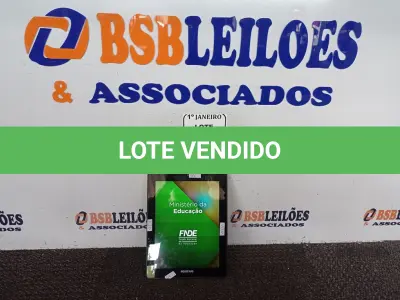 LOTE 527 - 01 TABLET MARCA POSITIVO S/CARREGADOR. (NO ESTADO) ATENÇÃO! FAZER A VISITAÇÃO ANTES DE ARREMATAR, NÃO SABEMOS SE FUNCIONA. LEILÃO NÃO TEM GARANTIA E NEM DEVOLUÇÃO, SUJEITO A POSSÍVEIS AVARIAS VISÍVEIS/OCULTAS E/OU AUSÊNCIA DE COMPONENTES.