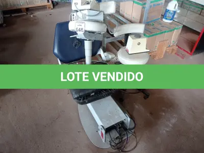LOTE 548 - 01 CADEIRA DE DENTISTA E EQUIPAMENTOS ODONTOLÓGICOS DIVERSOS. (NO ESTADO) ATENÇÃO! FAZER A VISITAÇÃO ANTES DE ARREMATAR, NÃO SABEMOS SE FUNCIONA. LEILÃO NÃO TEM GARANTIA E NEM DEVOLUÇÃO, SUJEITO A POSSÍVEIS AVARIAS VISÍVEIS/OCULTAS E/OU AUSÊNCIA DE COMPONENTES.