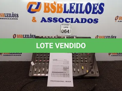 LOTE 064 - 01 MESA DE SOM 12 CANAIS MARCA WATTSOM MODELO; AMBW 12 EFP (NO ESTADO) ATENÇÃO! FAZER A VISITAÇÃO ANTES DE ARREMATAR, NÃO SABEMOS SE FUNCIONA. LEILÃO NÃO TEM GARANTIA E NEM DEVOLUÇÃO, SUJEITO A POSSÍVEIS AVARIAS VISÍVEIS/OCULTAS E/OU AUSÊNCIA DE COMPONENTES.