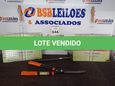 LOTE 544 - 02 GRELHAS P/CHURRASCO, 39X29CM, 01 TESOURA P/JARDINAGEM MARCA IDEA E 01 SACHO. (NO ESTADO) ATENÇÃO! FAZER A VISITAÇÃO ANTES DE ARREMATAR, NÃO SABEMOS SE FUNCIONA. LEILÃO NÃO TEM GARANTIA E NEM DEVOLUÇÃO, SUJEITO A POSSÍVEIS AVARIAS VISÍVEIS/OCULTAS E/OU AUSÊNCIA DE COMPONENTES.