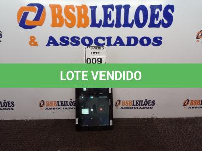 LOTE 009 - 01 TABLET MARCA POSITIVO C/CARREGADOR. (NO ESTADO) ATENÇÃO! FAZER A VISITAÇÃO ANTES DE ARREMATAR, NÃO SABEMOS SE FUNCIONA. LEILÃO NÃO TEM GARANTIA E NEM DEVOLUÇÃO, SUJEITO A POSSÍVEIS AVARIAS VISÍVEIS/OCULTAS E/OU AUSÊNCIA DE COMPONENTES.