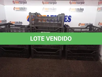 LOTE 317 - 10 CESTOS EM PLÁSTICO. (NO ESTADO) ATENÇÃO! FAZER A VISITAÇÃO ANTES DE ARREMATAR, NÃO SABEMOS SE FUNCIONA. LEILÃO NÃO TEM GARANTIA E NEM DEVOLUÇÃO, SUJEITO A POSSÍVEIS AVARIAS VISÍVEIS/OCULTAS E/OU AUSÊNCIA DE COMPONENTES.