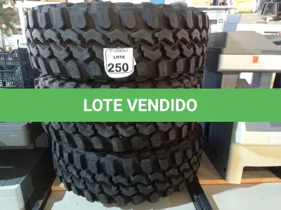 LOTE 250 - 03 PNEUS 35X12.50 ARO 17. (NO ESTADO) ATENÇÃO! FAZER A VISITAÇÃO ANTES DE ARREMATAR, NÃO SABEMOS SE FUNCIONA. LEILÃO NÃO TEM GARANTIA E NEM DEVOLUÇÃO, SUJEITO A POSSÍVEIS AVARIAS VISÍVEIS/OCULTAS E/OU AUSÊNCIA DE COMPONENTES.