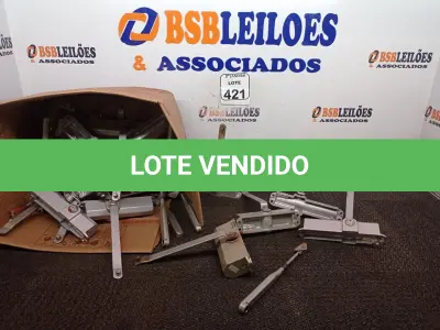 LOTE 421 - 01 LOTE C/DIVERSOS AMORTECEDORES P/PORTA. (NO ESTADO) ATENÇÃO! FAZER A VISITAÇÃO ANTES DE ARREMATAR, NÃO SABEMOS SE FUNCIONA. LEILÃO NÃO TEM GARANTIA E NEM DEVOLUÇÃO, SUJEITO A POSSÍVEIS AVARIAS VISÍVEIS/OCULTAS E/OU AUSÊNCIA DE COMPONENTES.