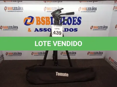 LOTE 439 - 01 TRIPÉ PARA CÂMERA MARCA TOMATE (NOVO). (NO ESTADO) ATENÇÃO! FAZER A VISITAÇÃO ANTES DE ARREMATAR, NÃO SABEMOS SE FUNCIONA. LEILÃO NÃO TEM GARANTIA E NEM DEVOLUÇÃO, SUJEITO A POSSÍVEIS AVARIAS VISÍVEIS/OCULTAS E/OU AUSÊNCIA DE COMPONENTES.