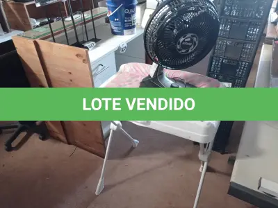 LOTE 222 - 01 TROCADOR PARA BEBÊ E 01 VENTILADOR. (NO ESTADO) ATENÇÃO! FAZER A VISITAÇÃO ANTES DE ARREMATAR, NÃO SABEMOS SE FUNCIONA. LEILÃO NÃO TEM GARANTIA E NEM DEVOLUÇÃO, SUJEITO A POSSÍVEIS AVARIAS VISÍVEIS/OCULTAS E/OU AUSÊNCIA DE COMPONENTES.
