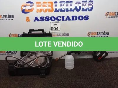 LOTE 004 - 01 LAVADORA DE ALTA PRESSÃO PORTÁTIL RECARREGÁVEL 220V COM CASE E ACESSÓRIOS.  (NO ESTADO) ATENÇÃO! FAZER A VISITAÇÃO ANTES DE ARREMATAR, NÃO SABEMOS SE FUNCIONA. LEILÃO NÃO TEM GARANTIA E NEM DEVOLUÇÃO, SUJEITO A POSSÍVEIS AVARIAS VISÍVEIS/OCULTAS E/OU AUSÊNCIA DE COMPONENTES.