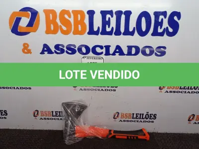 LOTE 090 - 01 MACHADO DESIGN ECONÔMICO DE 800G COM CABO EMBORRACHADO NA COR LARANJA\PRETO. (NO ESTADO) ATENÇÃO! FAZER A VISITAÇÃO ANTES DE ARREMATAR, NÃO SABEMOS SE FUNCIONA. LEILÃO NÃO TEM GARANTIA E NEM DEVOLUÇÃO, SUJEITO A POSSÍVEIS AVARIAS VISÍVEIS/OCULTAS E/OU AUSÊNCIA DE COMPONENTES.