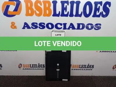 LOTE 003 - 01 IPAD 64GB SEM CARREGADOR. (NO ESTADO) ATENÇÃO! FAZER A VISITAÇÃO ANTES DE ARREMATAR, NÃO SABEMOS SE FUNCIONA. LEILÃO NÃO TEM GARANTIA E NEM DEVOLUÇÃO, SUJEITO A POSSÍVEIS AVARIAS VISÍVEIS/OCULTAS E/OU AUSÊNCIA DE COMPONENTES.