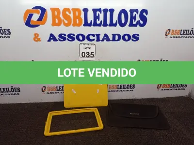 LOTE 035 - 01 TABLET MARCA POSITIVO SEM CARREGADOR. (NO ESTADO) ATENÇÃO! FAZER A VISITAÇÃO ANTES DE ARREMATAR, NÃO SABEMOS SE FUNCIONA. LEILÃO NÃO TEM GARANTIA E NEM DEVOLUÇÃO, SUJEITO A POSSÍVEIS AVARIAS VISÍVEIS/OCULTAS E/OU AUSÊNCIA DE COMPONENTES.