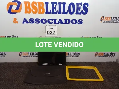 LOTE 027 - 01 TABLET MARCA POSITIVO COM CAPA. (NO ESTADO) ATENÇÃO! FAZER A VISITAÇÃO ANTES DE ARREMATAR, NÃO SABEMOS SE FUNCIONA. LEILÃO NÃO TEM GARANTIA E NEM DEVOLUÇÃO, SUJEITO A POSSÍVEIS AVARIAS VISÍVEIS/OCULTAS E/OU AUSÊNCIA DE COMPONENTES.