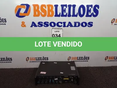 LOTE 034 - 01SISTEMA DE MICROFONE AUTOMÁTICO SHURE MODELO M367. (NO ESTADO) ATENÇÃO! FAZER A VISITAÇÃO ANTES DE ARREMATAR, NÃO SABEMOS SE FUNCIONA. LEILÃO NÃO TEM GARANTIA E NEM DEVOLUÇÃO, SUJEITO A POSSÍVEIS AVARIAS VISÍVEIS/OCULTAS E/OU AUSÊNCIA DE COMPONENTES.