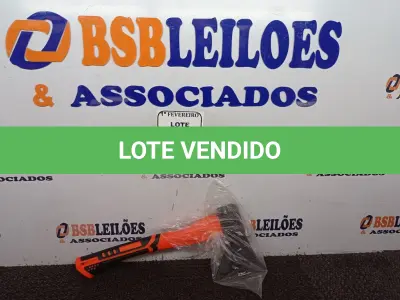 LOTE 018 - 01 MACHADO DESIGN ECONÔMICO DE 800G COM CABO EMBORRACHADO NA COR LARANJA\PRETO. (NO ESTADO) ATENÇÃO! FAZER A VISITAÇÃO ANTES DE ARREMATAR, NÃO SABEMOS SE FUNCIONA. LEILÃO NÃO TEM GARANTIA E NEM DEVOLUÇÃO, SUJEITO A POSSÍVEIS AVARIAS VISÍVEIS/OCULTAS E/OU AUSÊNCIA DE COMPONENTES.