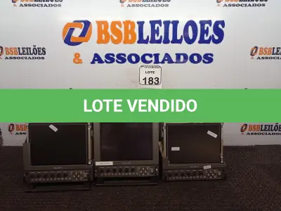 LOTE 183 - 03 MONITORES DE VÍDEO MARCA SONY. (NO ESTADO) ATENÇÃO! FAZER A VISITAÇÃO ANTES DE ARREMATAR, NÃO SABEMOS SE FUNCIONA. LEILÃO NÃO TEM GARANTIA E NEM DEVOLUÇÃO, SUJEITO A POSSÍVEIS AVARIAS VISÍVEIS/OCULTAS E/OU AUSÊNCIA DE COMPONENTES.