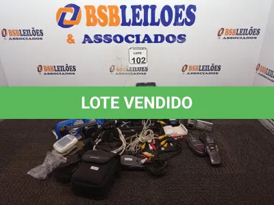 LOTE 102 - 01 FILMADORA, 04 RADINHOS DE PILHA, 01 MEDIDOR DE PRESSÃO E DIVERSOS. (NO ESTADO) ATENÇÃO! FAZER A VISITAÇÃO ANTES DE ARREMATAR, NÃO SABEMOS SE FUNCIONA. LEILÃO NÃO TEM GARANTIA E NEM DEVOLUÇÃO, SUJEITO A POSSÍVEIS AVARIAS VISÍVEIS/OCULTAS E/OU AUSÊNCIA DE COMPONENTES.