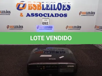 LOTE 092 - 01 PROJETOR MULTIMÍDIA LCD MODELO H283A MARCA EPSON. (NO ESTADO) ATENÇÃO! FAZER A VISITAÇÃO ANTES DE ARREMATAR, NÃO SABEMOS SE FUNCIONA. LEILÃO NÃO TEM GARANTIA E NEM DEVOLUÇÃO, SUJEITO A POSSÍVEIS AVARIAS VISÍVEIS/OCULTAS E/OU AUSÊNCIA DE COMPONENTES.