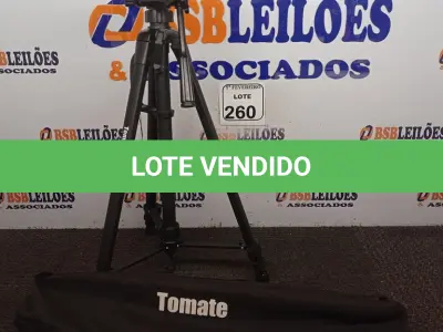 LOTE 260 - 01 TRIPÉ PARA CÂMERA MARCA TOMATE. (NO ESTADO) ATENÇÃO! FAZER A VISITAÇÃO ANTES DE ARREMATAR, NÃO SABEMOS SE FUNCIONA. LEILÃO NÃO TEM GARANTIA E NEM DEVOLUÇÃO, SUJEITO A POSSÍVEIS AVARIAS VISÍVEIS/OCULTAS E/OU AUSÊNCIA DE COMPONENTES.