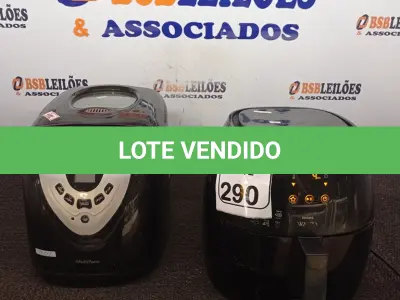 LOTE 290 - 01 AIR FRYER E 01 MÁQUINA DE PÃO. (NO ESTADO) ATENÇÃO! FAZER A VISITAÇÃO ANTES DE ARREMATAR, NÃO SABEMOS SE FUNCIONA. LEILÃO NÃO TEM GARANTIA E NEM DEVOLUÇÃO, SUJEITO A POSSÍVEIS AVARIAS VISÍVEIS/OCULTAS E/OU AUSÊNCIA DE COMPONENTES.