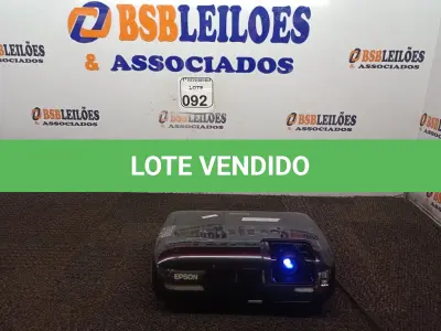 LOTE 092 - 01 PROJETOR MULTIMÍDIA LCD MODELO H283A MARCA EPSON. (NO ESTADO) ATENÇÃO! FAZER A VISITAÇÃO ANTES DE ARREMATAR, NÃO SABEMOS SE FUNCIONA. LEILÃO NÃO TEM GARANTIA E NEM DEVOLUÇÃO, SUJEITO A POSSÍVEIS AVARIAS VISÍVEIS/OCULTAS E/OU AUSÊNCIA DE COMPONENTES.