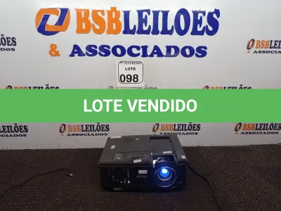 LOTE 098 - 01 PROJETOR MS510+QISDA MARCA BENQ. (NO ESTADO) ATENÇÃO! FAZER A VISITAÇÃO ANTES DE ARREMATAR, NÃO SABEMOS SE FUNCIONA. LEILÃO NÃO TEM GARANTIA E NEM DEVOLUÇÃO, SUJEITO A POSSÍVEIS AVARIAS VISÍVEIS/OCULTAS E/OU AUSÊNCIA DE COMPONENTES.