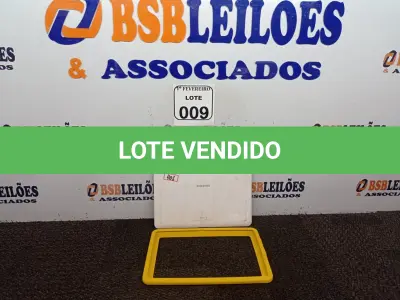 LOTE 009 - 01 TABLET 3G DE 16GB COM WIFI MARCA SAMSUNG SEM CARREGADOR. (NO ESTADO) ATENÇÃO! FAZER A VISITAÇÃO ANTES DE ARREMATAR, NÃO SABEMOS SE FUNCIONA. LEILÃO NÃO TEM GARANTIA E NEM DEVOLUÇÃO, SUJEITO A POSSÍVEIS AVARIAS VISÍVEIS/OCULTAS E/OU AUSÊNCIA DE COMPONENTES.