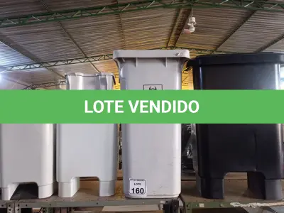 LOTE 160 - 01 LOTE DE LIXEIRAS COM AVARIAS. (NO ESTADO) ATENÇÃO! FAZER A VISITAÇÃO ANTES DE ARREMATAR, NÃO SABEMOS SE FUNCIONA. LEILÃO NÃO TEM GARANTIA E NEM DEVOLUÇÃO, SUJEITO A POSSÍVEIS AVARIAS VISÍVEIS/OCULTAS E/OU AUSÊNCIA DE COMPONENTES.