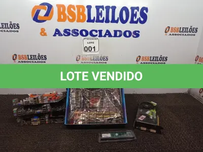 LOTE 001 - 01 LOTE COM 05 PLACAS MÃE, 02 COOLERS, 01 PLACA DE VÍDEO E 01 MEMÓRIA RAM DE 2GB. (NO ESTADO) ATENÇÃO! FAZER A VISITAÇÃO ANTES DE ARREMATAR, NÃO SABEMOS SE FUNCIONA. LEILÃO NÃO TEM GARANTIA E NEM DEVOLUÇÃO, SUJEITO A POSSÍVEIS AVARIAS VISÍVEIS/OCULTAS E/OU AUSÊNCIA DE COMPONENTES.