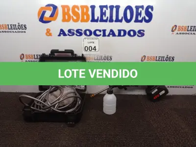 LOTE 004 - 01 LAVADORA DE ALTA PRESSÃO PORTÁTIL RECARREGÁVEL 220V COM CASE E ACESSÓRIOS.  (NO ESTADO) ATENÇÃO! FAZER A VISITAÇÃO ANTES DE ARREMATAR, NÃO SABEMOS SE FUNCIONA. LEILÃO NÃO TEM GARANTIA E NEM DEVOLUÇÃO, SUJEITO A POSSÍVEIS AVARIAS VISÍVEIS/OCULTAS E/OU AUSÊNCIA DE COMPONENTES.