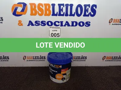 LOTE 005 - 01 GALÃO DE TINTA PARA INTERIOR 3,6L COR AREIA MARCA QUALITEX. (NOVO) (NO ESTADO) ATENÇÃO! FAZER A VISITAÇÃO ANTES DE ARREMATAR, NÃO SABEMOS SE FUNCIONA. LEILÃO NÃO TEM GARANTIA E NEM DEVOLUÇÃO, SUJEITO A POSSÍVEIS AVARIAS VISÍVEIS/OCULTAS E/OU AUSÊNCIA DE COMPONENTES.