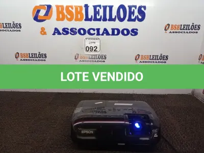 LOTE 092 - 01 PROJETOR MULTIMÍDIA LCD MODELO H283A MARCA EPSON. (NO ESTADO) ATENÇÃO! FAZER A VISITAÇÃO ANTES DE ARREMATAR, NÃO SABEMOS SE FUNCIONA. LEILÃO NÃO TEM GARANTIA E NEM DEVOLUÇÃO, SUJEITO A POSSÍVEIS AVARIAS VISÍVEIS/OCULTAS E/OU AUSÊNCIA DE COMPONENTES.