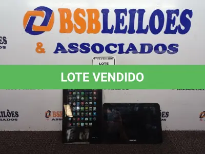 LOTE 094 - 02 TABLET’S COM AVARIAS. (NO ESTADO) ATENÇÃO! FAZER A VISITAÇÃO ANTES DE ARREMATAR, NÃO SABEMOS SE FUNCIONA. LEILÃO NÃO TEM GARANTIA E NEM DEVOLUÇÃO, SUJEITO A POSSÍVEIS AVARIAS VISÍVEIS/OCULTAS E/OU AUSÊNCIA DE COMPONENTES.