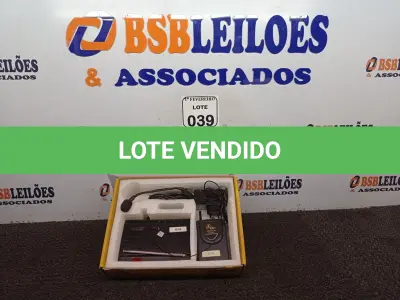 LOTE 039 - 01 BASE COM 01 MICROFONE SEM FIO MARCA KADOSH. (NO ESTADO) ATENÇÃO! FAZER A VISITAÇÃO ANTES DE ARREMATAR, NÃO SABEMOS SE FUNCIONA. LEILÃO NÃO TEM GARANTIA E NEM DEVOLUÇÃO, SUJEITO A POSSÍVEIS AVARIAS VISÍVEIS/OCULTAS E/OU AUSÊNCIA DE COMPONENTES.