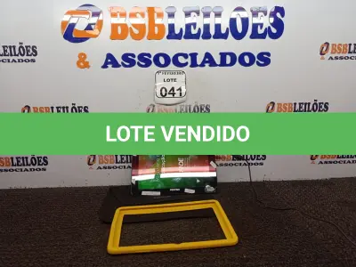 LOTE 041 - 01 TABLET MARCA POSITIVO COM CARREGADOR. (NO ESTADO) ATENÇÃO! FAZER A VISITAÇÃO ANTES DE ARREMATAR, NÃO SABEMOS SE FUNCIONA. LEILÃO NÃO TEM GARANTIA E NEM DEVOLUÇÃO, SUJEITO A POSSÍVEIS AVARIAS VISÍVEIS/OCULTAS E/OU AUSÊNCIA DE COMPONENTES.