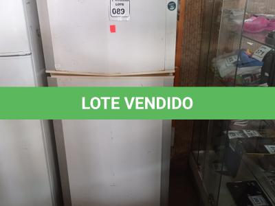 LOTE 089 - 01 GELADEIRA MARCA BRASTEMP. (NO ESTADO) ATENÇÃO! FAZER A VISITAÇÃO ANTES DE ARREMATAR, NÃO SABEMOS SE FUNCIONA. LEILÃO NÃO TEM GARANTIA E NEM DEVOLUÇÃO, SUJEITO A POSSÍVEIS AVARIAS VISÍVEIS/OCULTAS E/OU AUSÊNCIA DE COMPONENTES.