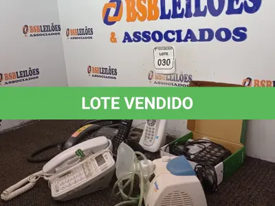 LOTE 030 - 05 APARELHOS TELEFÔNICOS, SENDO 02 SEM FIO, 01 TELEFONE AURICULAR E 01 APARELHO DE NEBULIZAÇÃO. (NO ESTADO) ATENÇÃO! FAZER A VISITAÇÃO ANTES DE ARREMATAR, NÃO SABEMOS SE FUNCIONA. LEILÃO NÃO TEM GARANTIA E NEM DEVOLUÇÃO, SUJEITO A POSSÍVEIS AVARIAS VISÍVEIS/OCULTAS E/OU AUSÊNCIA DE COMPONENTES.