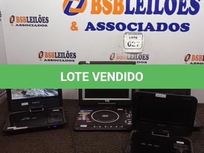 LOTE 027 - 04 DVD’S PLAYER PORTÁTIL, SENDO 01 MARCA BAK E 03 MOX. (NO ESTADO) ATENÇÃO! FAZER A VISITAÇÃO ANTES DE ARREMATAR, NÃO SABEMOS SE FUNCIONA. LEILÃO NÃO TEM GARANTIA E NEM DEVOLUÇÃO, SUJEITO A POSSÍVEIS AVARIAS VISÍVEIS/OCULTAS E/OU AUSÊNCIA DE COMPONENTES.