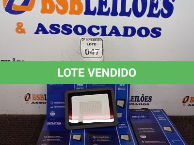 LOTE 047 - 05 REFLETORES DE LED AMBIENTE EXTERNO 100W CADA. (NOVO). (NO ESTADO) ATENÇÃO! FAZER A VISITAÇÃO ANTES DE ARREMATAR, NÃO SABEMOS SE FUNCIONA. LEILÃO NÃO TEM GARANTIA E NEM DEVOLUÇÃO, SUJEITO A POSSÍVEIS AVARIAS VISÍVEIS/OCULTAS E/OU AUSÊNCIA DE COMPONENTES.