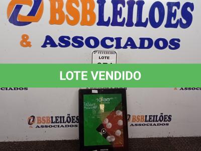 LOTE 074 - 01 TABLET MARCA POSITIVO SEM CARREGADOR. (NO ESTADO) ATENÇÃO! FAZER A VISITAÇÃO ANTES DE ARREMATAR, NÃO SABEMOS SE FUNCIONA. LEILÃO NÃO TEM GARANTIA E NEM DEVOLUÇÃO, SUJEITO A POSSÍVEIS AVARIAS VISÍVEIS/OCULTAS E/OU AUSÊNCIA DE COMPONENTES.