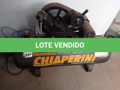 LOTE 044 - 01 COMPRESSOR DE AR CHIA PERINI 250 LITROS, 5HP TRIFÁSICO. (NO ESTADO) ATENÇÃO! FAZER A VISITAÇÃO ANTES DE ARREMATAR, NÃO SABEMOS SE FUNCIONA. LEILÃO NÃO TEM GARANTIA E NEM DEVOLUÇÃO, SUJEITO A POSSÍVEIS AVARIAS VISÍVEIS/OCULTAS E/OU AUSÊNCIA DE COMPONENTES.