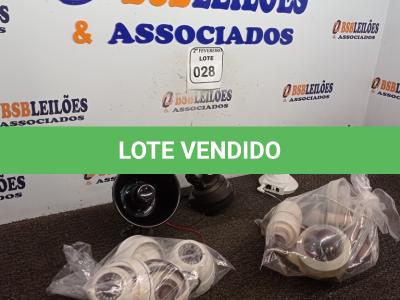 LOTE 028 - 01 LOTE COM CÂMERAS DE SEGURANÇA MARCAS E MODELOS DIVERSOS E 01 SIRENE CORNETA. (NO ESTADO) ATENÇÃO! FAZER A VISITAÇÃO ANTES DE ARREMATAR, NÃO SABEMOS SE FUNCIONA. LEILÃO NÃO TEM GARANTIA E NEM DEVOLUÇÃO, SUJEITO A POSSÍVEIS AVARIAS VISÍVEIS/OCULTAS E/OU AUSÊNCIA DE COMPONENTES.